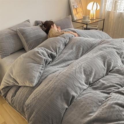 91家纺网 家纺一手货源 找家纺 小久久2023欧式烂花A类3D雕花纯色牛奶绒四件套-贝拉