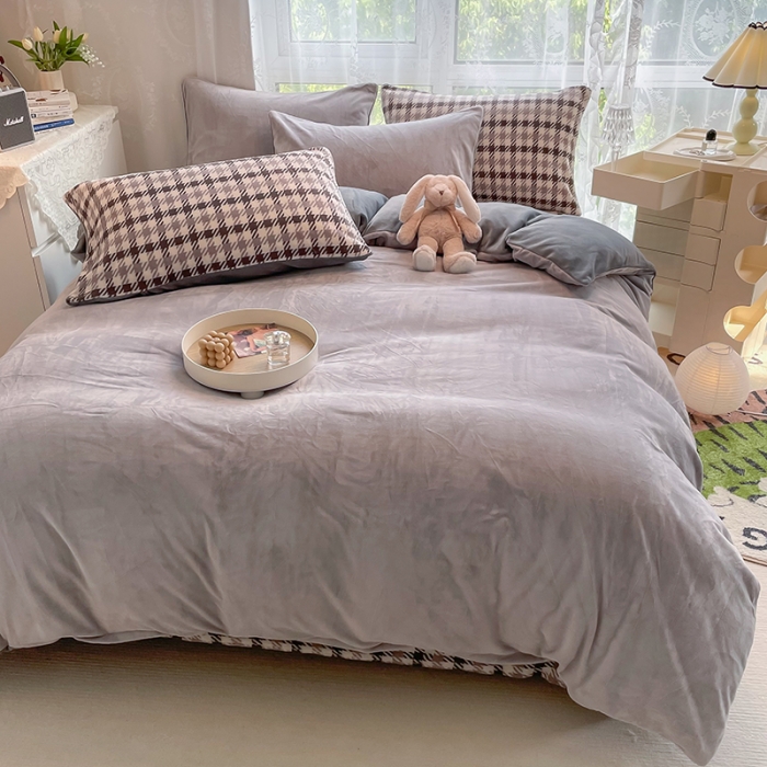 91家纺网 家纺一手货源 找家纺 HL原创 2022新款纯色混搭牛奶绒四件套 灰配格