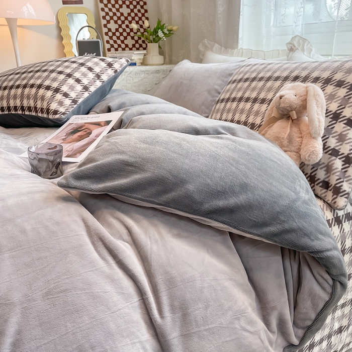 91家纺网 家纺一手货源 找家纺 HL原创 2022新款纯色混搭牛奶绒四件套 灰配格