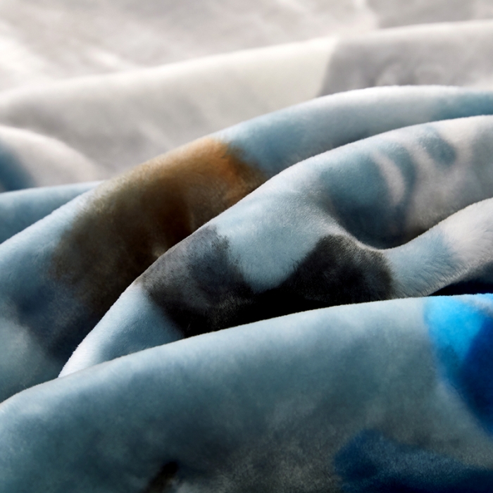 91家纺网 家纺一手货源 找家纺 尚品凤凰2025新款拉舍尔毛毯4-12斤CC-013 钓鱼熊