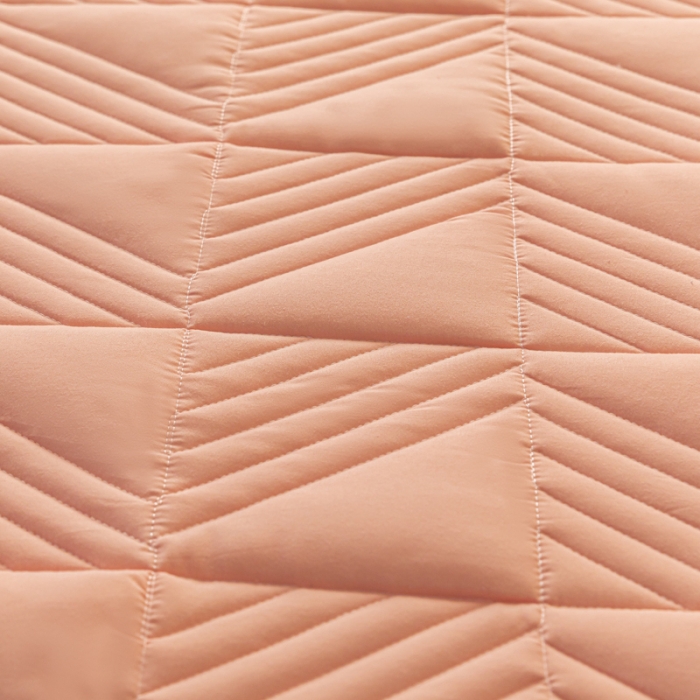 91家纺网 家纺一手货源 找家纺 乐视 2024新款A类纯色大豆纤维夹棉床笠 线条格-粉玉