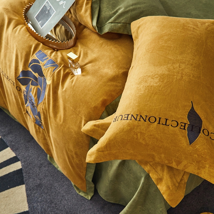 91家纺网 家纺一手货源 找家纺 凡客家居  2022新款阳绒磨毛刺绣博拉图系列四件套 博拉图-姜黄