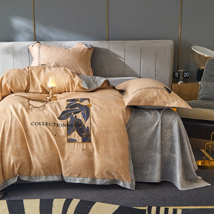 91家纺网 家纺一手货源 找家纺 凡客家居  2022新款阳绒磨毛刺绣博拉图系列四件套 博拉图-卡其