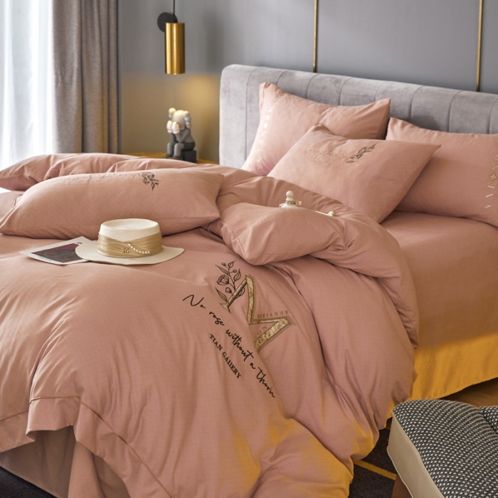 91家纺网 家纺一手货源 找家纺 凡客家居  2022新款阳绒磨毛刺绣诺伊系列四件套 诺伊-粉