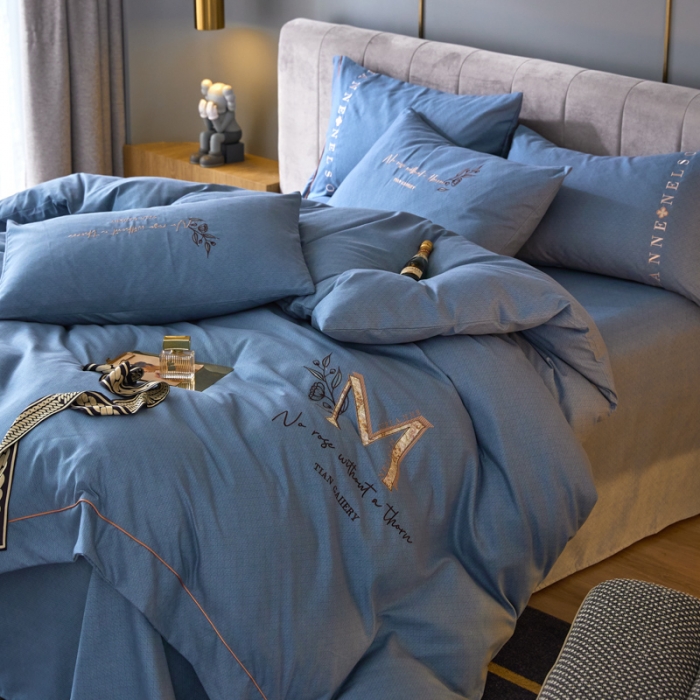 91家纺网 家纺一手货源 找家纺 凡客家居  2022新款阳绒磨毛刺绣诺伊系列四件套 诺伊-蓝