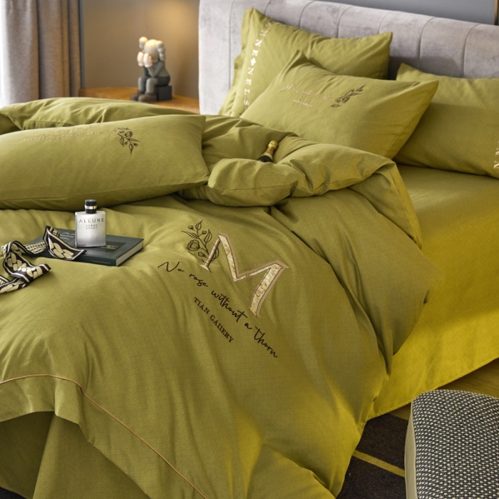 91家纺网 家纺一手货源 找家纺 凡客家居  2022新款阳绒磨毛刺绣诺伊系列四件套 诺伊-绿