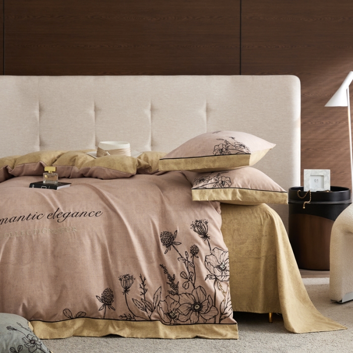 91家纺网 家纺一手货源 找家纺 凡客家居  2022新款阳绒磨毛刺绣秘密花园系列四件套 秘密花园-粉