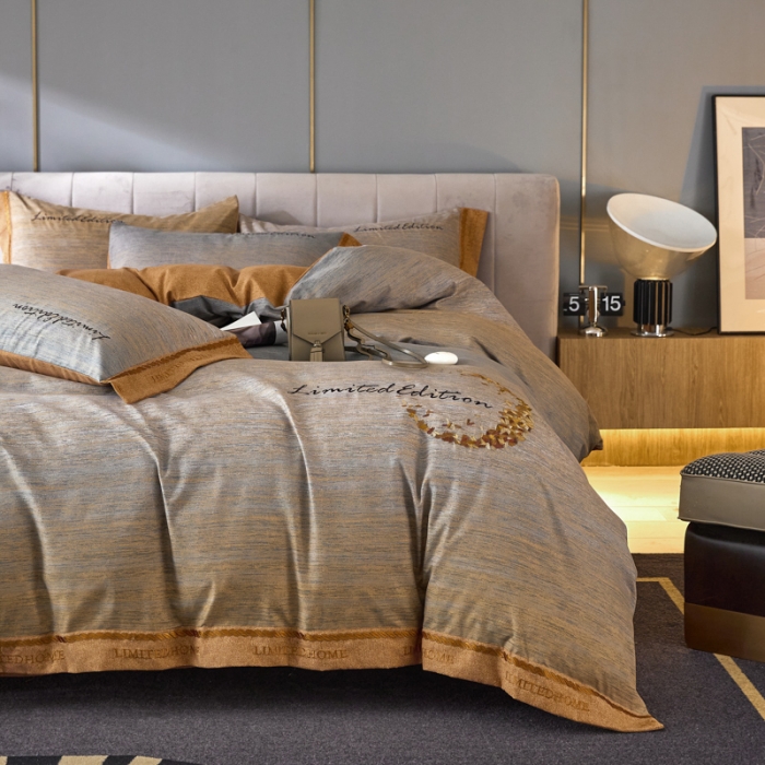 91家纺网 家纺一手货源 找家纺 凡客家居  2022新款阳绒磨毛刺绣卡曼系列四件套 卡曼-灰