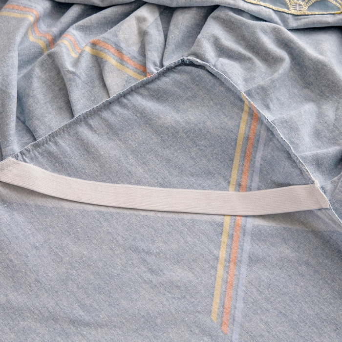 91家纺网 家纺一手货源 找家纺 纽缦 2022新款纯棉磨毛加厚系列-单床裙 彩条飞舞