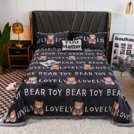 雅萱  2024新款菠萝格牛奶绒包边毛毯 LOVE熊
