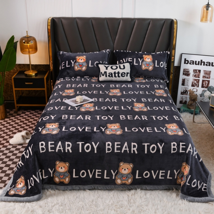 91家纺网 家纺一手货源 找家纺 雅萱  2024新款菠萝格牛奶绒包边毛毯 LOVE熊