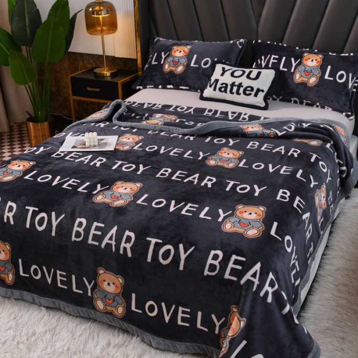 91家纺网 家纺一手货源 找家纺 雅萱  2024新款菠萝格牛奶绒包边毛毯 LOVE熊