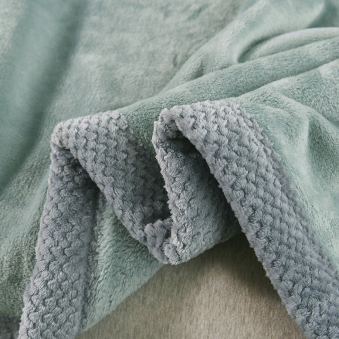 91家纺网 家纺一手货源 找家纺 雅萱  2024新款菠萝格牛奶绒包边毛毯 百合绿