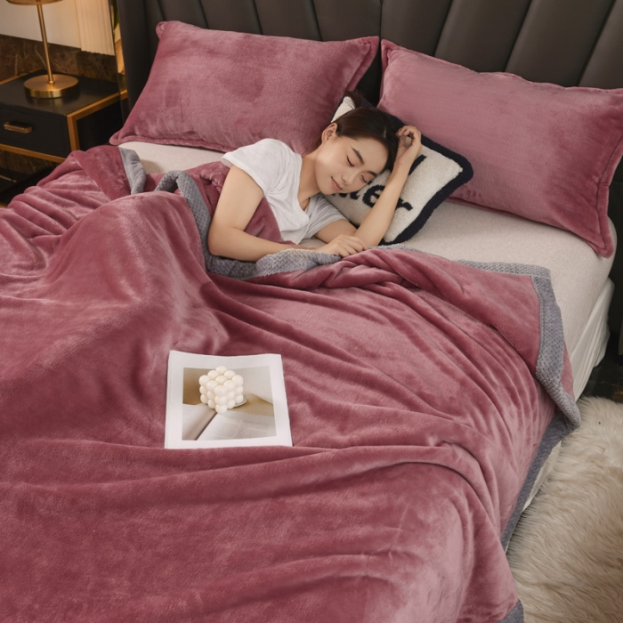 91家纺网 家纺一手货源 找家纺 雅萱  2024新款菠萝格牛奶绒包边毛毯 豆沙