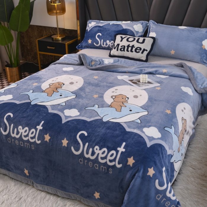 91家纺网 家纺一手货源 找家纺 雅萱  2024新款菠萝格牛奶绒包边毛毯 海豚和熊