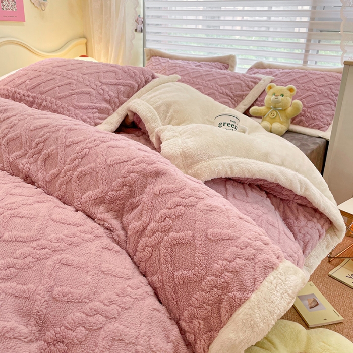 91家纺网 家纺一手货源 找家纺 （总）琪格格 2022新款剪花绒vs兔兔绒四件套