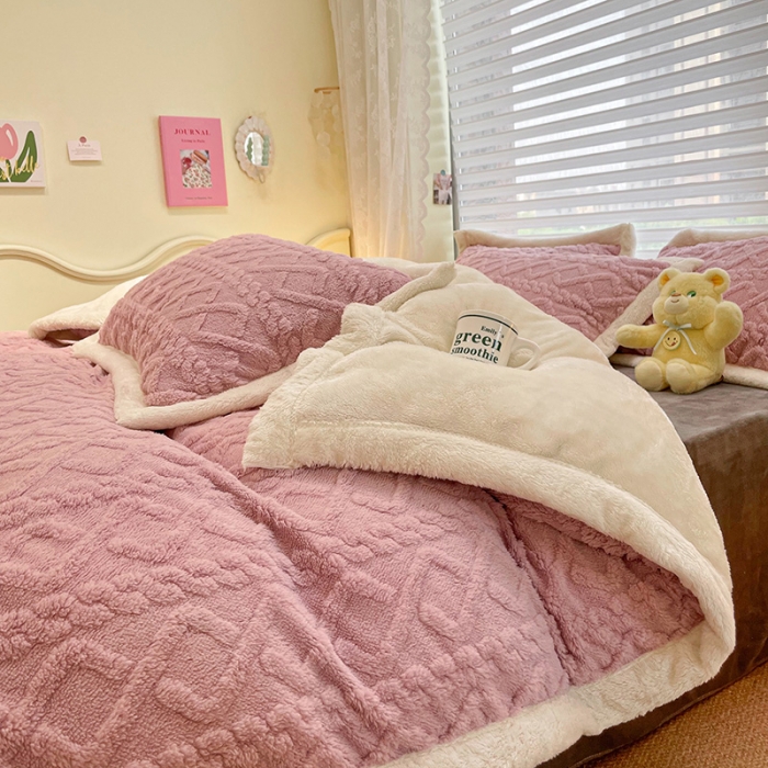 91家纺网 家纺一手货源 找家纺 （总）琪格格 2022新款剪花绒vs兔兔绒四件套