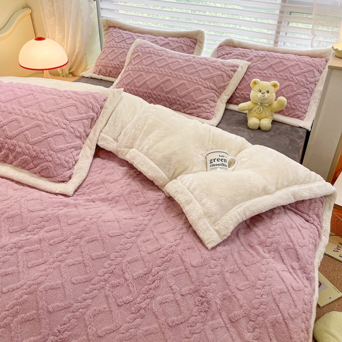 91家纺网 家纺一手货源 找家纺 （总）琪格格 2022新款剪花绒vs兔兔绒四件套