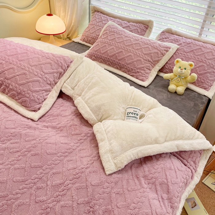 91家纺网 家纺一手货源 找家纺 （总）琪格格 2022新款剪花绒vs兔兔绒四件套