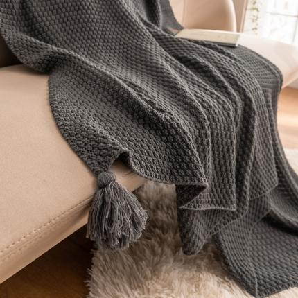 91家纺网 家纺一手货源 找家纺 朴尔 2022新款北欧纳维亚系列日光流苏针织毯 深灰色