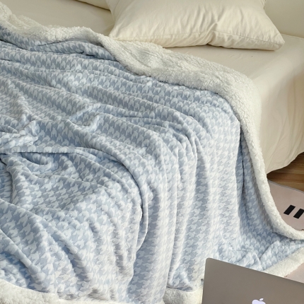 91家纺网 家纺一手货源 找家纺 大彩家居2022秋冬双层牛奶绒羊羔绒毛毯直播爆款毯子 千鸟格-蓝