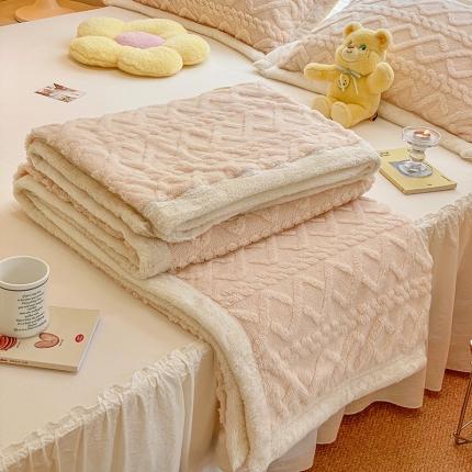 91家纺网 家纺一手货源 找家纺 （总）琪格格 2022年新款剪花绒vs兔兔绒毛毯