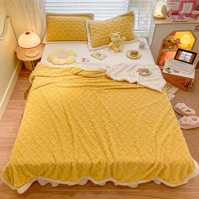 91家纺网 家纺一手货源 找家纺 （总）琪格格 2022年新款剪花绒vs兔兔绒毛毯