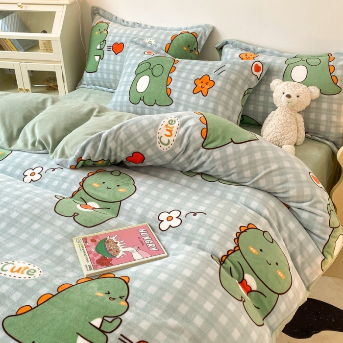 91家纺网 家纺一手货源 找家纺 木堇 2022秋冬新款高克重甜美系列印花牛奶绒四件套光波恐龙