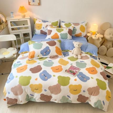 91家纺网 家纺一手货源 找家纺 木堇 2022秋冬新款高克重甜美系列印花牛奶绒四件套 嗨嗨熊