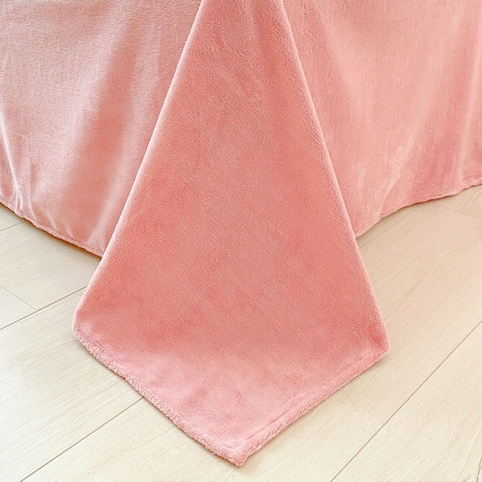 91家纺网 家纺一手货源 找家纺 木堇 2022秋冬新款高克重甜美系列印花牛奶绒四件套可爱女孩