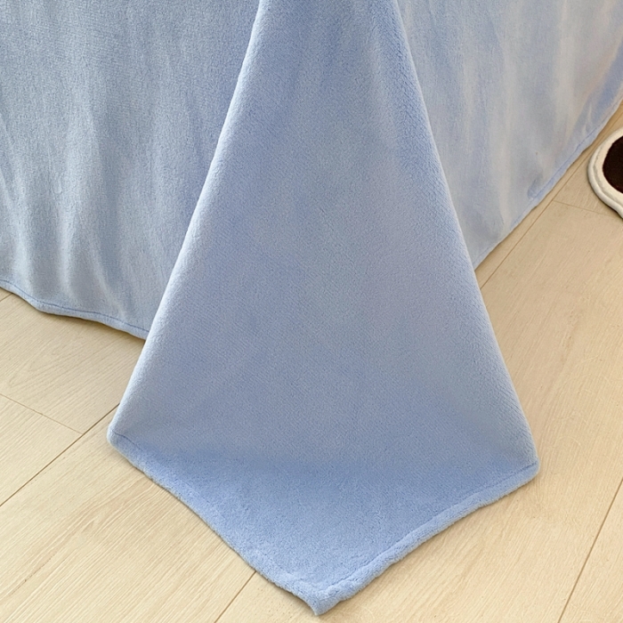 91家纺网 家纺一手货源 找家纺 木堇 2022秋冬新款高克重甜美系列印花牛奶绒四件套蓝花兔兔