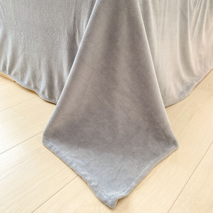 91家纺网 家纺一手货源 找家纺 木堇 2022秋冬新款高克重甜美系列印花牛奶绒四件套 笑脸