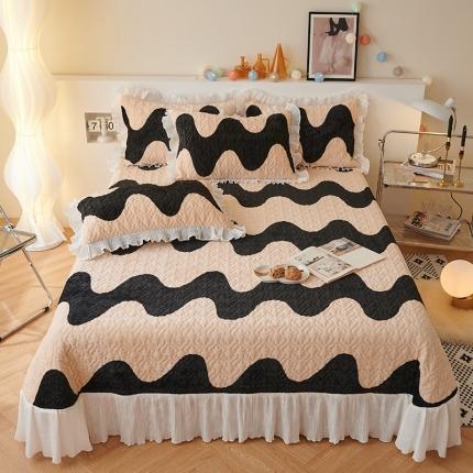 91家纺网 家纺一手货源 找家纺 2023新款高克重牛奶绒夹棉床盖三件套 黑白波浪