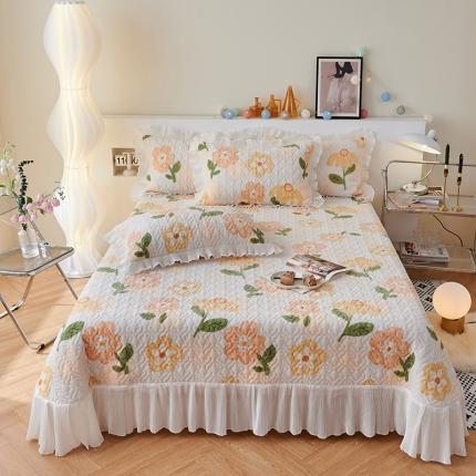 91家纺网 家纺一手货源 找家纺 2023新款高克重牛奶绒夹棉床盖三件套 初见