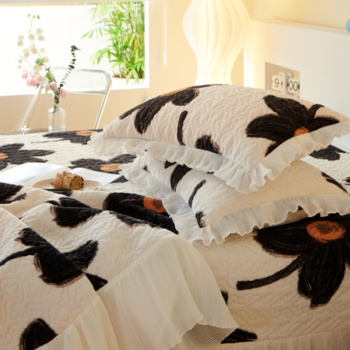 91家纺网 家纺一手货源 找家纺 2023新款高克重牛奶绒夹棉床盖三件套 油画