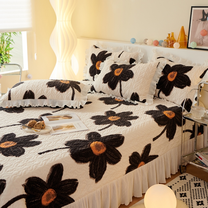 91家纺网 家纺一手货源 找家纺 2023新款高克重牛奶绒夹棉床盖三件套 油画