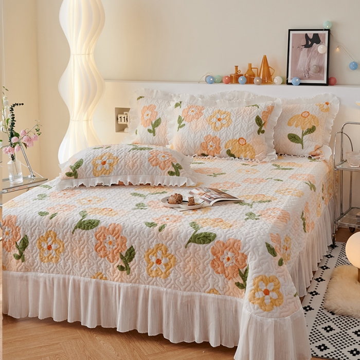 91家纺网 家纺一手货源 找家纺 2023新款高克重牛奶绒夹棉床盖三件套 初见