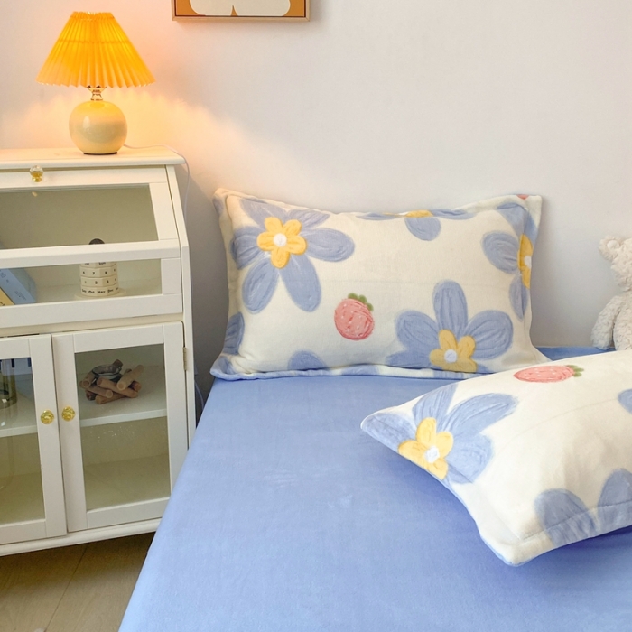 91家纺网 家纺一手货源 找家纺 木堇 2022秋冬新款高克重甜美系列印花牛奶绒四件套幸运兰花