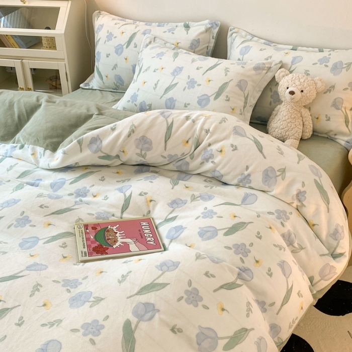 91家纺网 家纺一手货源 找家纺 木堇 2022秋冬新款高克重甜美系列印花牛奶绒四件套郁金香兰