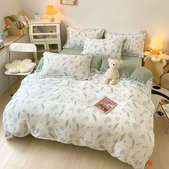 91家纺网 家纺一手货源 找家纺 木堇 2022秋冬新款高克重甜美系列印花牛奶绒四件套郁金香兰