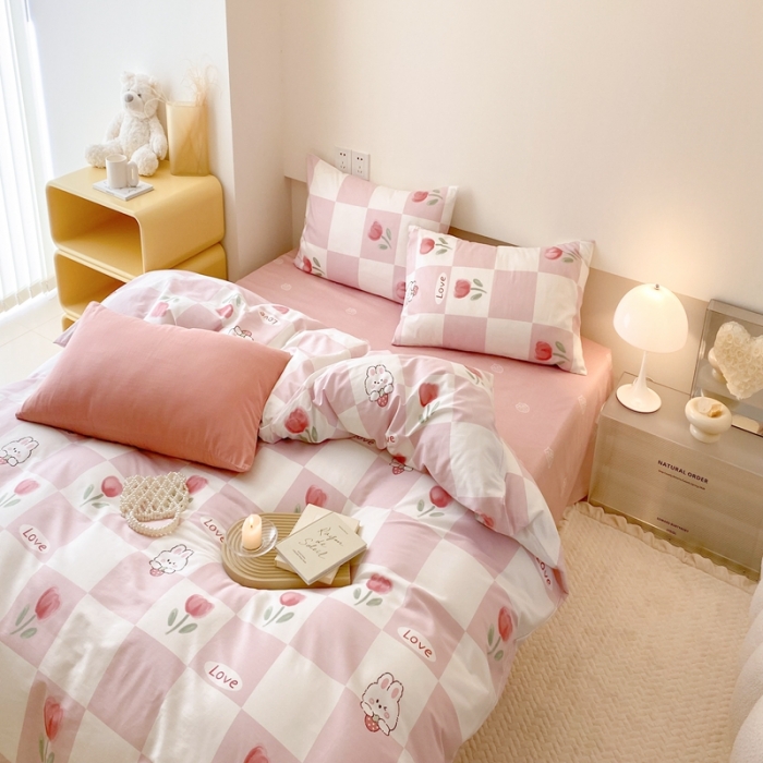 91家纺网 家纺一手货源 找家纺 昔可 2022新款全棉四件套影棚图2 粉格兔