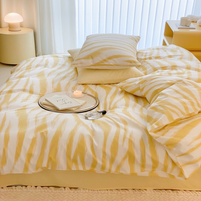 91家纺网 家纺一手货源 找家纺 昔可 2022新款全棉四件套影棚图2 奶油黄豹纹