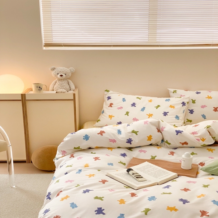 91家纺网 家纺一手货源 找家纺 昔可 2022新款全棉四件套影棚图1 迷你小小熊