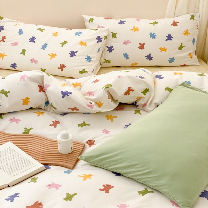 91家纺网 家纺一手货源 找家纺 昔可 2022新款全棉四件套影棚图1 迷你小小熊