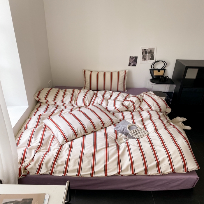 91家纺网 家纺一手货源 找家纺 昔可 2022新款全棉四件套影棚图1 红竖条