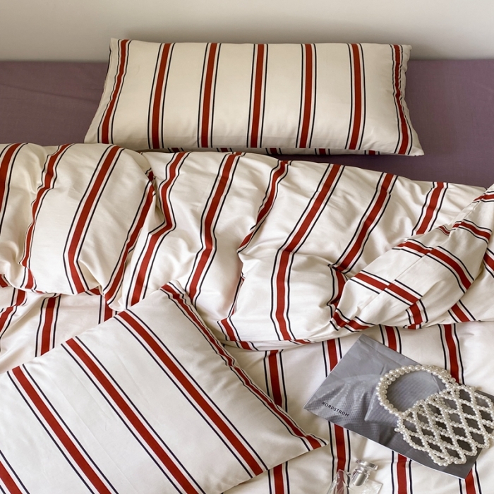 91家纺网 家纺一手货源 找家纺 昔可 2022新款全棉四件套影棚图1 红竖条