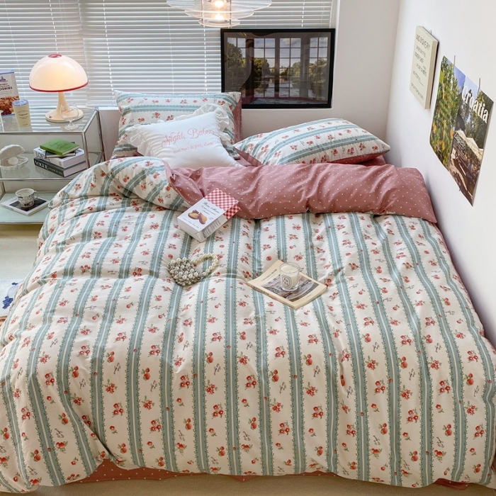 91家纺网 家纺一手货源 找家纺 昔可 2022新款爱丽丝梦游仙境系列四件套 爱莉草莓