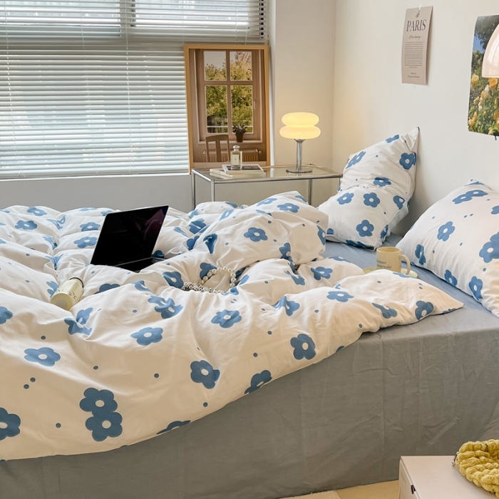 91家纺网 家纺一手货源 找家纺 昔可 2022新款简约花朵四件套 蓝蓝小花