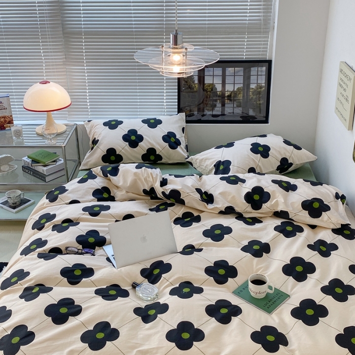 91家纺网 家纺一手货源 找家纺 昔可 2022新款简约花朵四件套 幸运四叶花黑