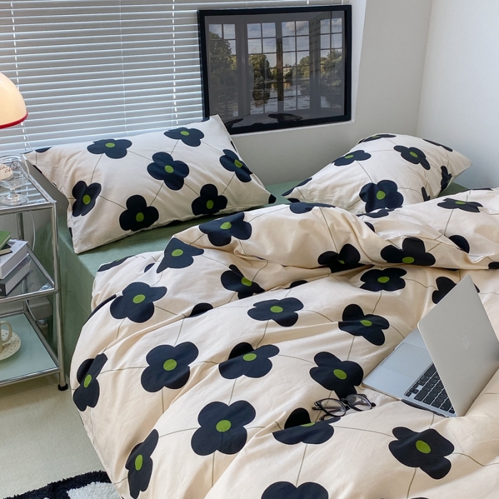 91家纺网 家纺一手货源 找家纺 昔可 2022新款简约花朵四件套 幸运四叶花黑